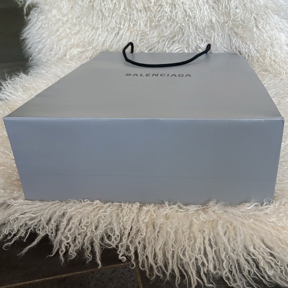 Balenciaga Paper Bag - Picture 5 of 5